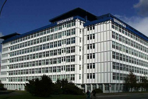 Китайский сборщик электроники Foxconn хочет открыть заводы в США