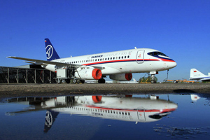 Выход на рынок китайского конкурента SSJ-100 задерживается на два года